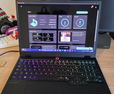 Lenovo Legion 5 15irx10 | Rtx 5070 8gb | I7-13650hx | 32gb Ddr5 | 1tb Ssd | 15.1" 2.5k Oled | Warranty Feb 2028