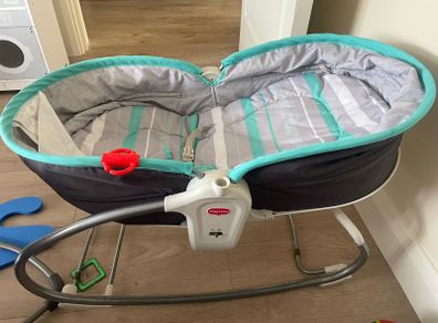 Baby swing