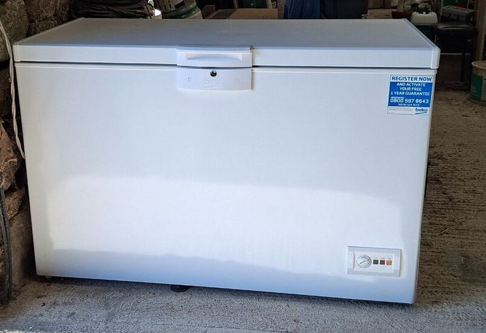Chest freezer