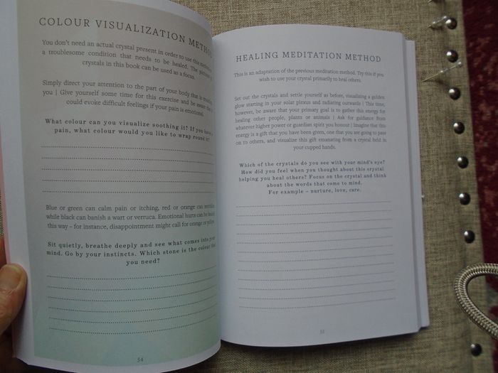 Your crystals,Your journey,Your life. Teresa Dellbridge.Paperback book,Journal