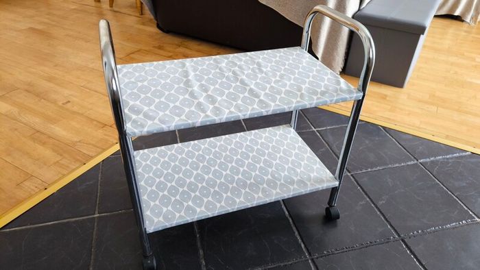 Cart for storing and transporting things at home