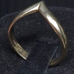 Vintage 9ct Gold Modernist V Ring | Birmingham Hallmarked | Size 54