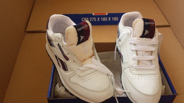 Reebok Classic CL Leather Split Size-UK-4.5/EUR-36.5 71-43179 White/Jet Blue/Cabernet Limited Edition-2001