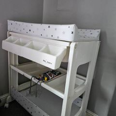 Changing table
