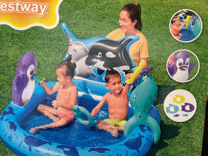 Bestway Polar Pals Water Play Centre 134 x 131 x 73 cm