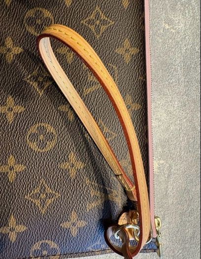 Louis Vuitton pochette