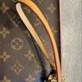 Louis Vuitton pochette Image 7