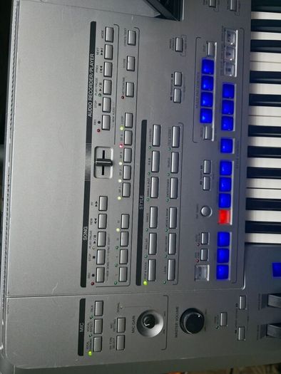 Tyros 5