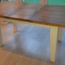 Extendable solid oak dining table Image 5