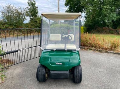 Yamaha petrol golf buggy