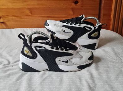 2019 nike zm air Size 5.5 eu 39 black/white In excellent condition