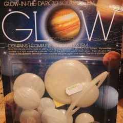 Glow in the dark 3d solar system