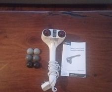 Compact massager
