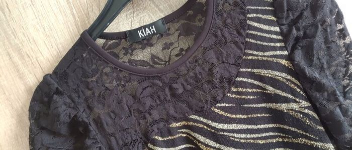 kiah dress gold black lace short sleeve label size UK 8