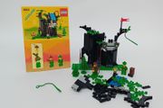 Vintage LEGO 6054 Robin Hood's Tree Hideaway Set C