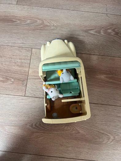 Sylvanian Campervan