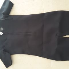 ladies wetsuit size 16,never worn.