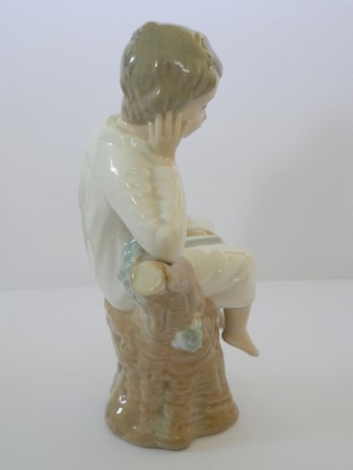 Lladro Figurine