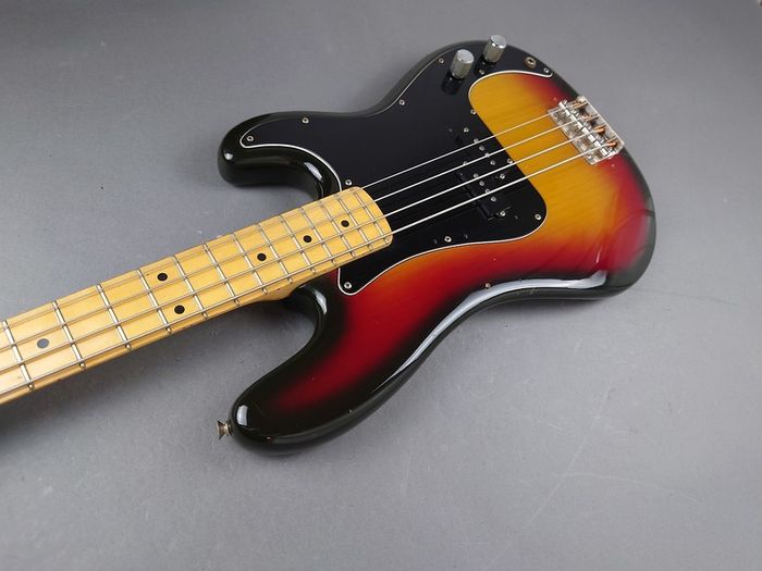 Greco Vintage Precision Bass 1977
