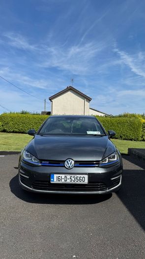 2016 Volkswagen Golf GTE