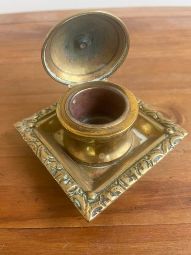 Victorian period ink well
