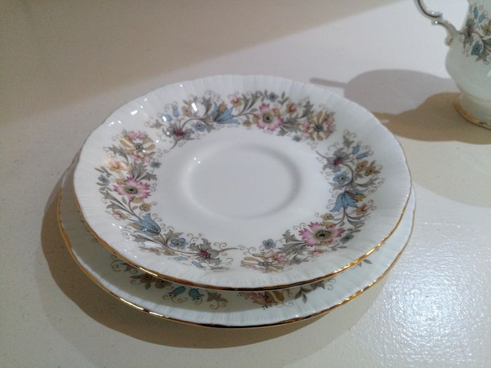 Vintage Tea Trio / Set Paragon Meadowvale Bone China