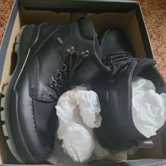 Ecco track 25 m mens boots brand new size 45