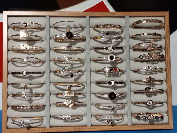 bracelets
