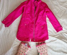 Regatta Windbreaker, size 140. Free gift: boots, size 33