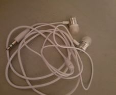 earphones