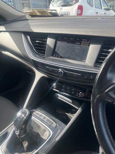 Opel Insignia 2021