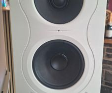 Kali Audio IN-5 3-Way Studio Monitors (Pair, White) + Stands