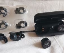 Jaybird Vista 2 - Right Earbud - Charger Case - Eargels