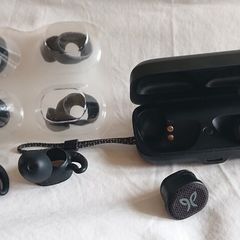 Jaybird Vista 2 - Right Earbud - Charger Case - Eargels