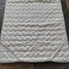 Mattress protector for single bed