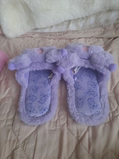 sanrio kuromi slippers