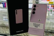 Samsung S23 Used (256gb / 8gb Ram )
