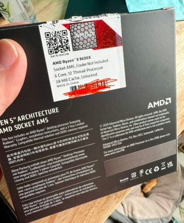AMD Ryzen 5 9600X CPU AM5  Original Box Included