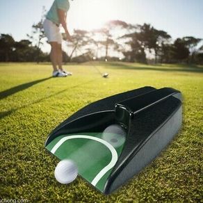 Golf putt return machine