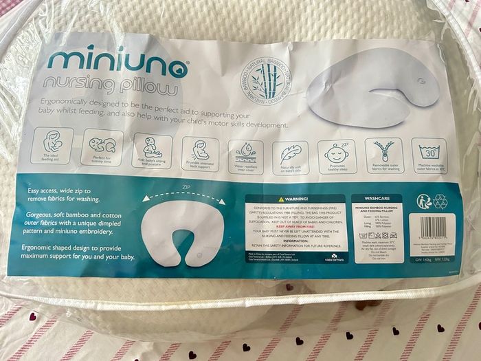 Feeding pillow