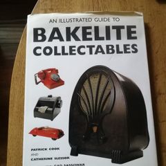 bakelite collectables book