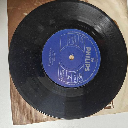 Kyron Bourke, Danny 7", Irish Folk Trad