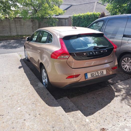 Volvo V40 2016