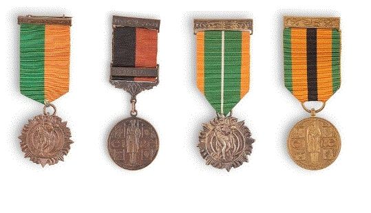 Wanted - Militaria, Medals and Badges, Weapons - best prices paid