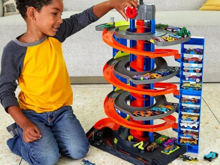 Hot Wheels City Garage