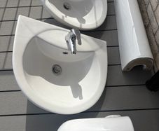 Pair of Bathroom sink
