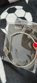 Neclace collar.