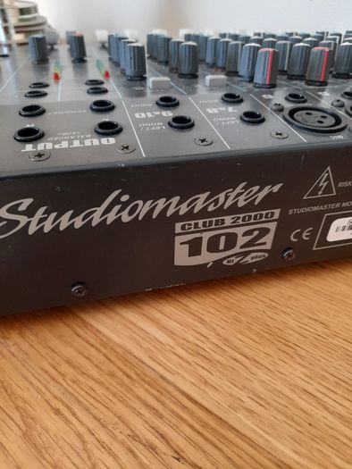 Studiomaster Club 2000 102 Hiz Plus mixer