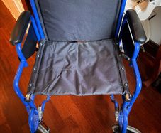 Home care medical wheelchair