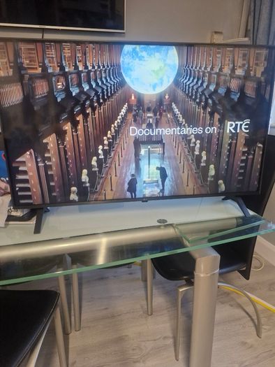 43in LG Smart Tv